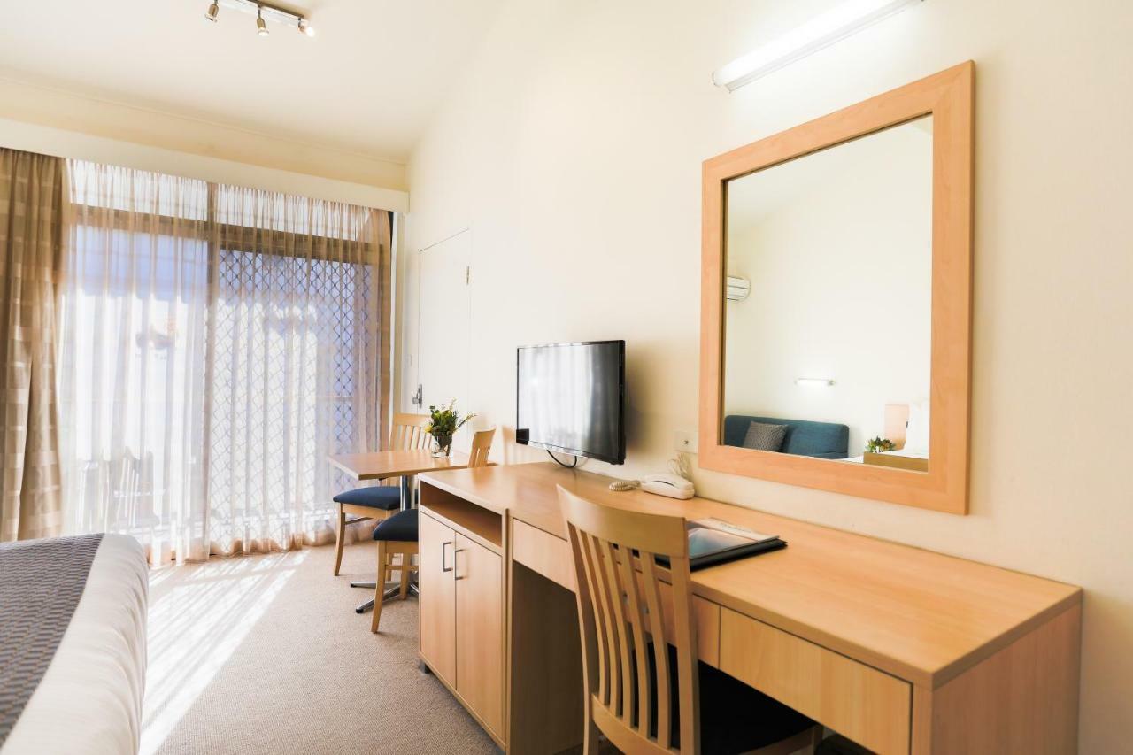 Parkhaven Hotel นาวรา ภายนอก รูปภาพ